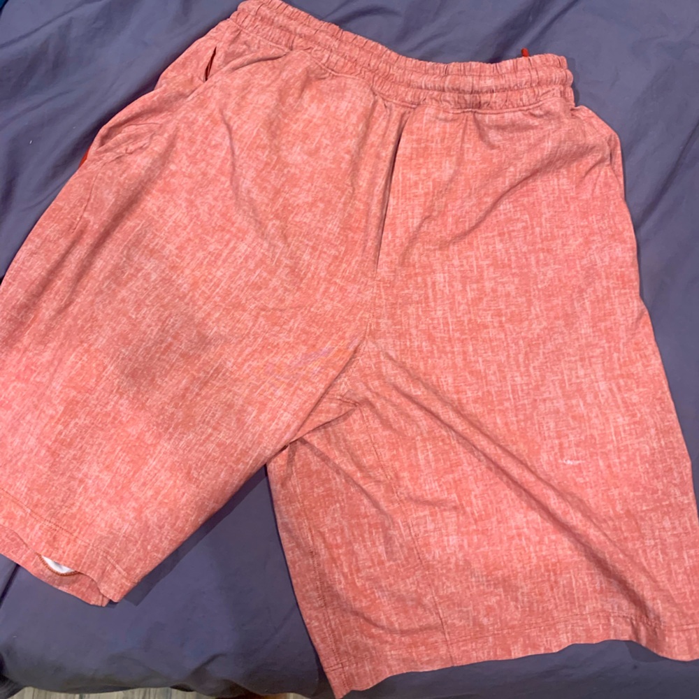Lululemon Pacer Shorts 7” seam red